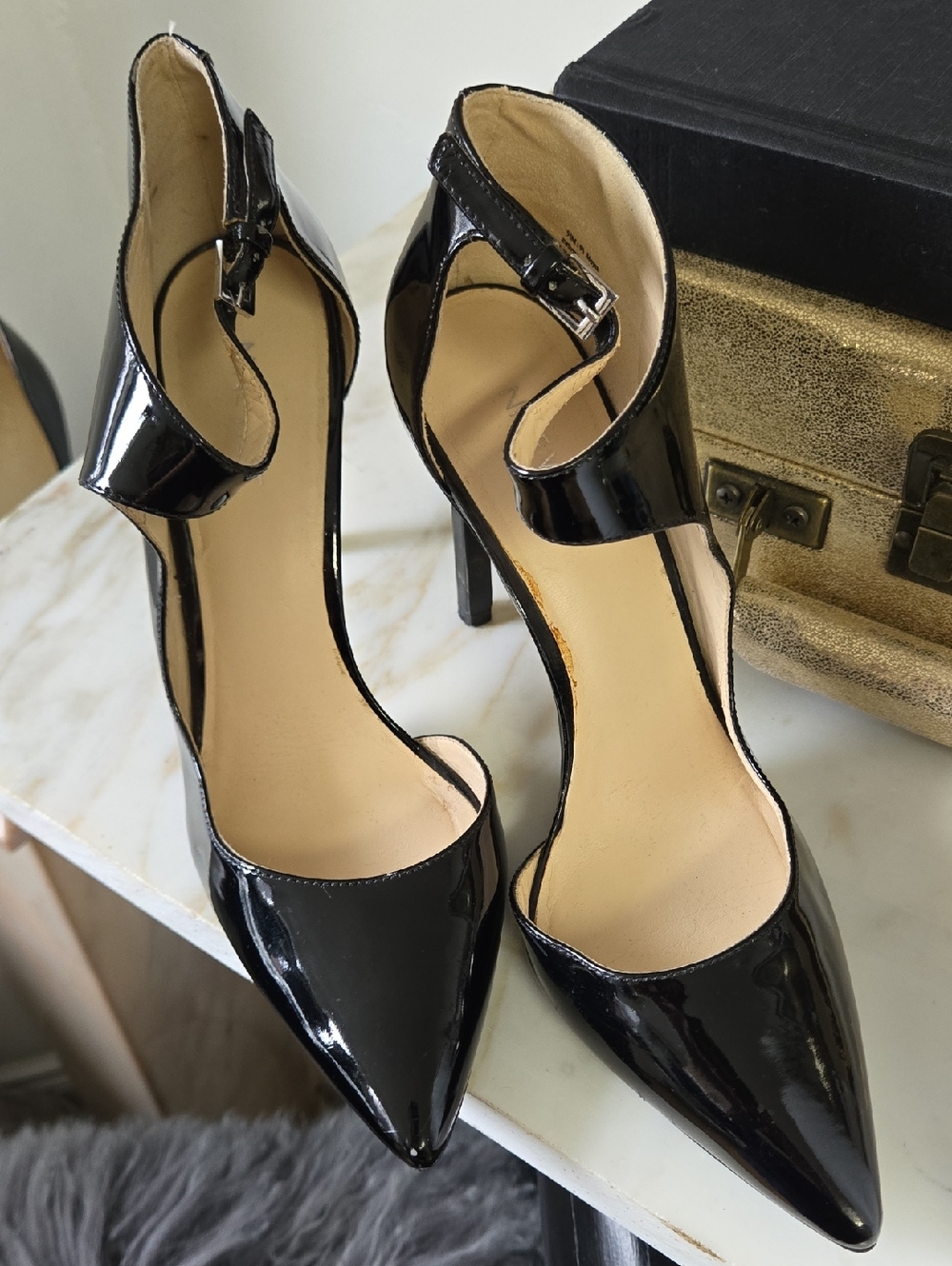 Elegant Nine West Women's Black Patent Leather Pointed-Toe Heels